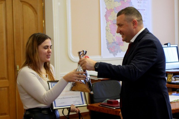 Сергій Гамалій вручив сертифікати на житло молодим подолянам