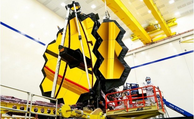 Космічний телескоп "Джеймс Вебб" успішно розгорнув основне дзеркало (ФОТО)