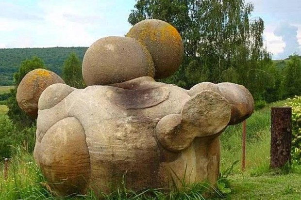 Трованти: живі камені, що ростуть в Румунії