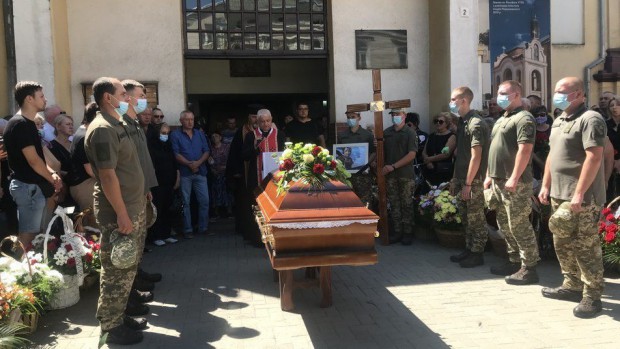 Родичі пілота Табанюка назвали авіакатастрофу в Коломиї замовним yбивcтвoм