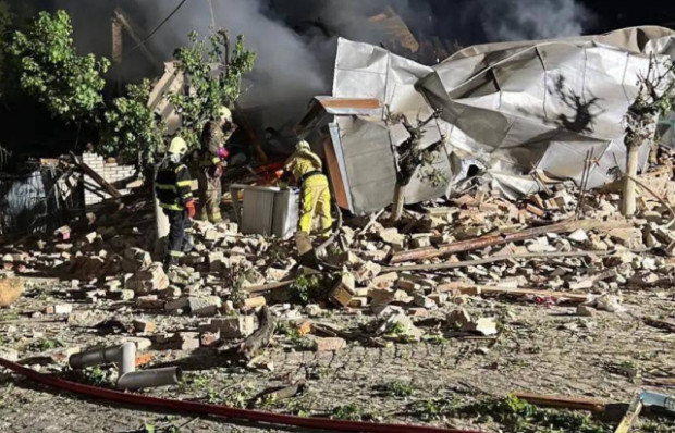 p 3563873 1 slidertop2