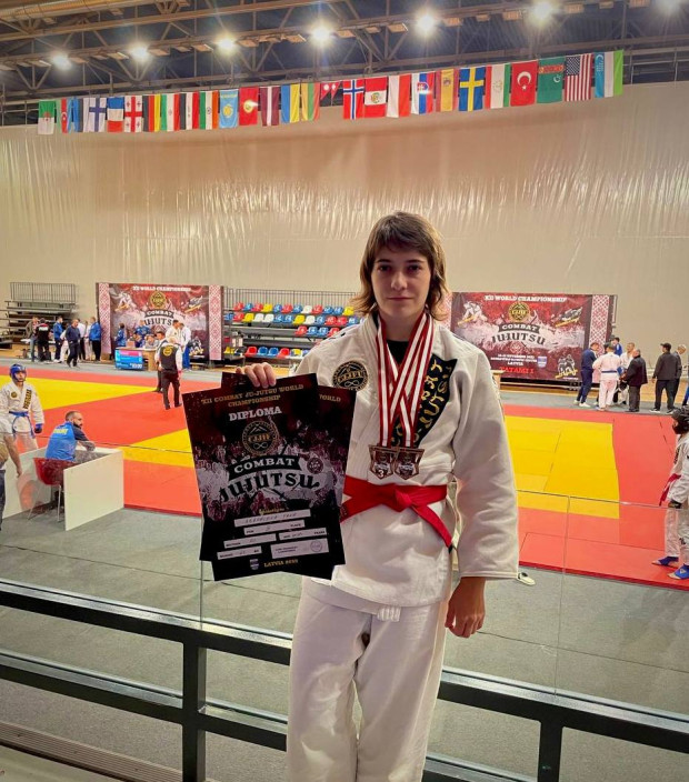 бронзова призерка 2