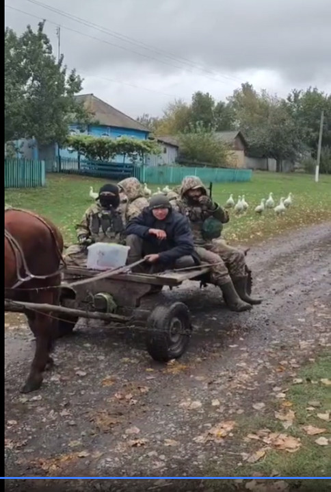 військові на возі