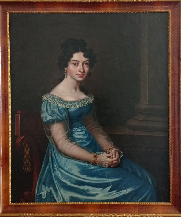 дама в блакитному