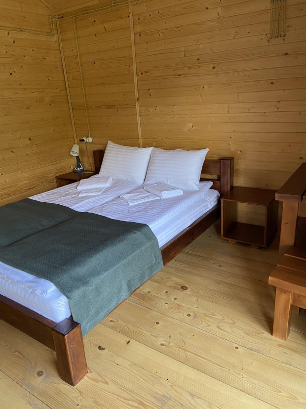 Рекреаційний комплекс "Будинок рибака" в смт. Сатанів гостинно запрошує на відпочинок (ФОТО)